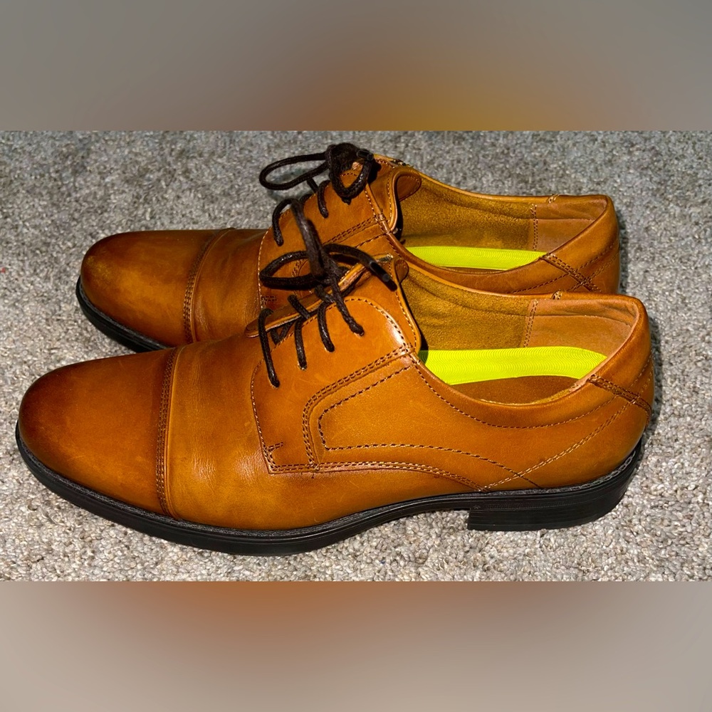 Florsheim comfortech ortholite Men’s 8D brown leather dress shoe